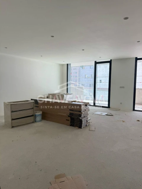 Apartamento T3 para Venda em Glória e Vera Cruz