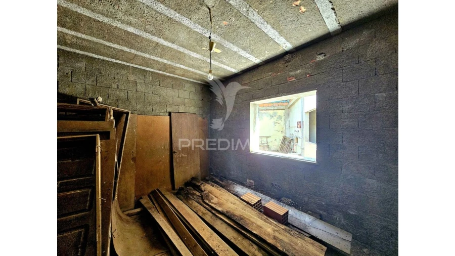 Moradia T4 para Venda em Santa Barbara de Padrões Foto 9