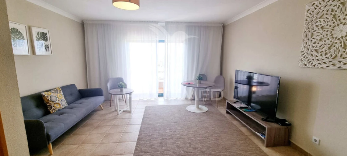 Apartamento para Venda em Estômbar e Parchal Foto 2