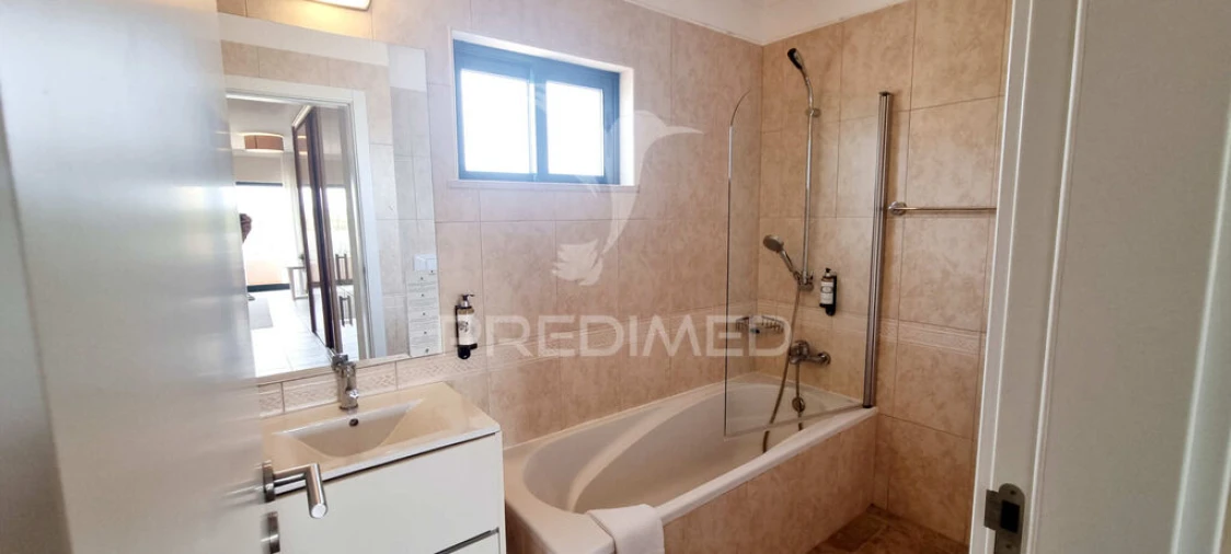 Apartamento para Venda em Estômbar e Parchal Foto 16