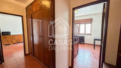 Apartamento T1 para Arrendamento em Carcavelos e Parede