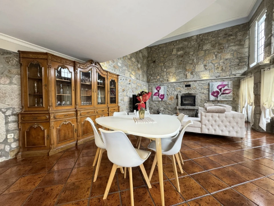 Quinta T5 para Venda em Cernadelo e Lousada (São Miguel e Santa Margarida) Foto 4