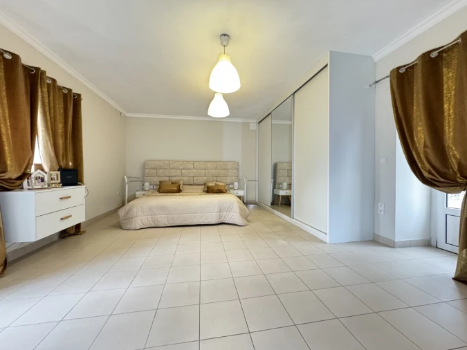 Quinta T5 para Venda em Cernadelo e Lousada (São Miguel e Santa Margarida) Foto 9