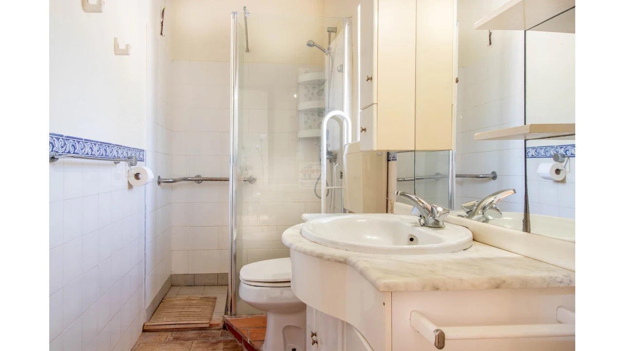 Moradia T1 para Venda em Mexilhoeira Grande Foto 14