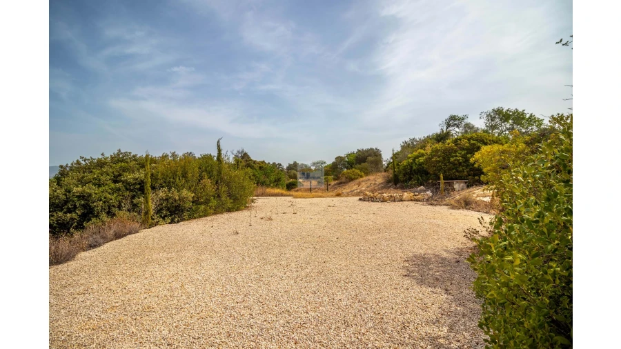 Moradia T1 para Venda em Mexilhoeira Grande Foto 32