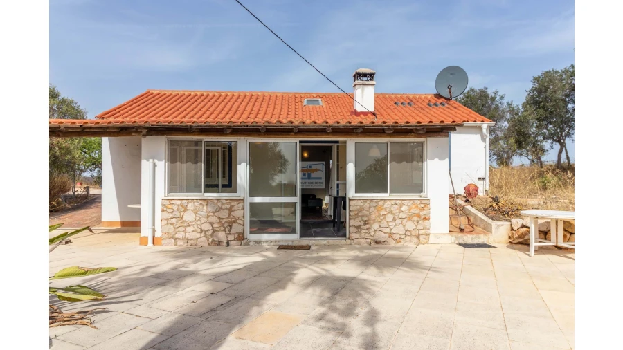 Moradia T1 para Venda em Mexilhoeira Grande Foto 1