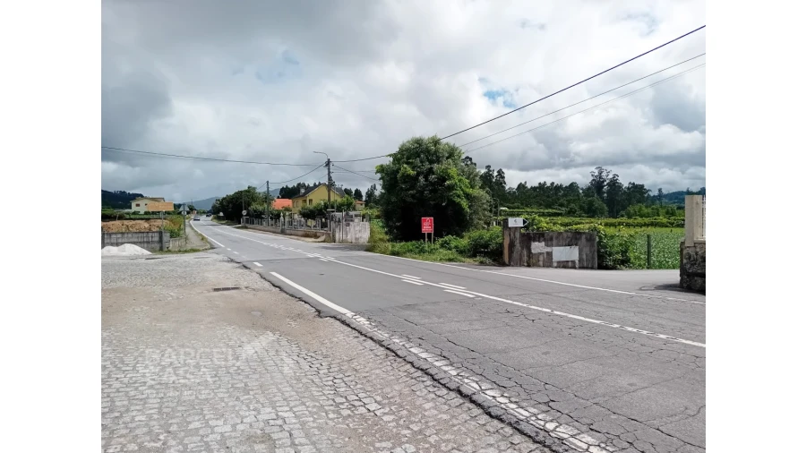 Terreno para Venda em Balugães Foto 2