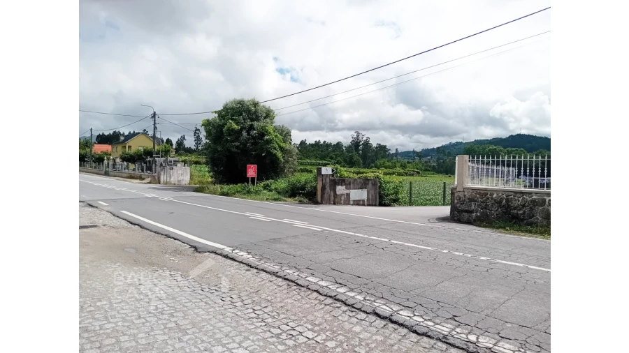 Terreno para Venda em Balugães Foto 4