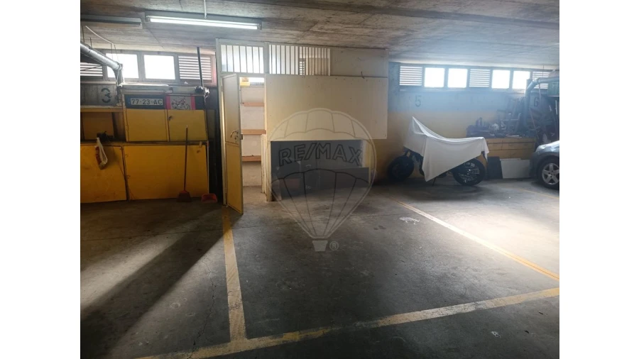 Garagem para Venda em Avintes Foto 8