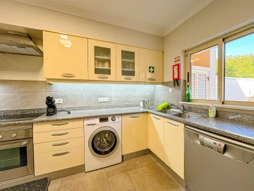 Moradia T4 para Venda em Lagos (São Sebastião e Santa Maria)