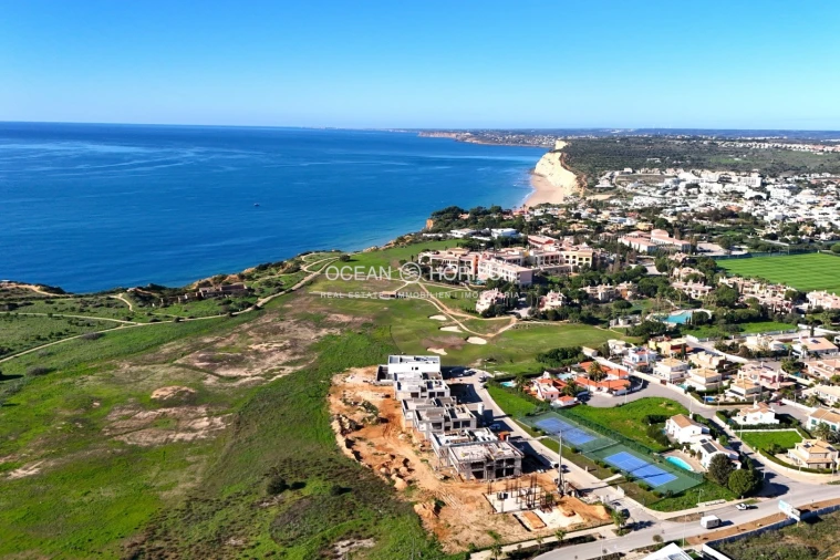 Moradia T4 para Venda em Lagos (São Sebastião e Santa Maria) Foto 5