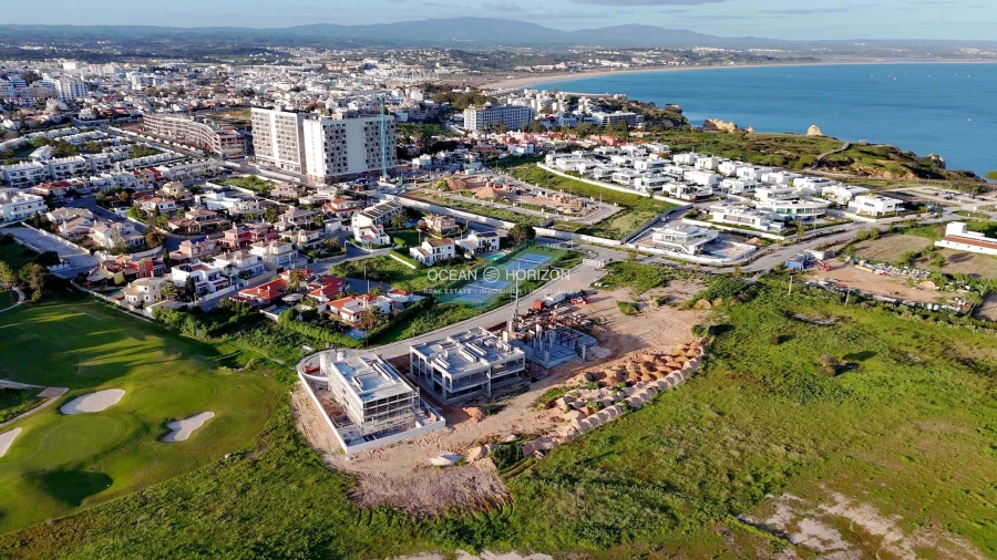 Moradia T4 para Venda em Lagos (São Sebastião e Santa Maria) Foto 6