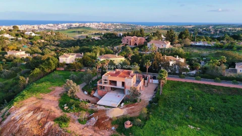 Moradia T4 para Venda em Lagos (São Sebastião e Santa Maria)