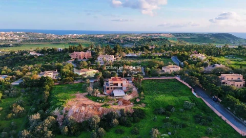 Moradia T4 para Venda em Lagos (São Sebastião e Santa Maria)