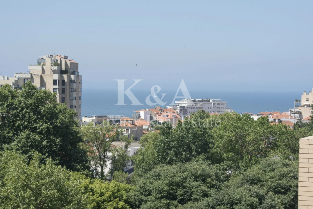 Apartamento T3 para Venda em Aldoar, Foz do Douro e Nevogilde Foto 1