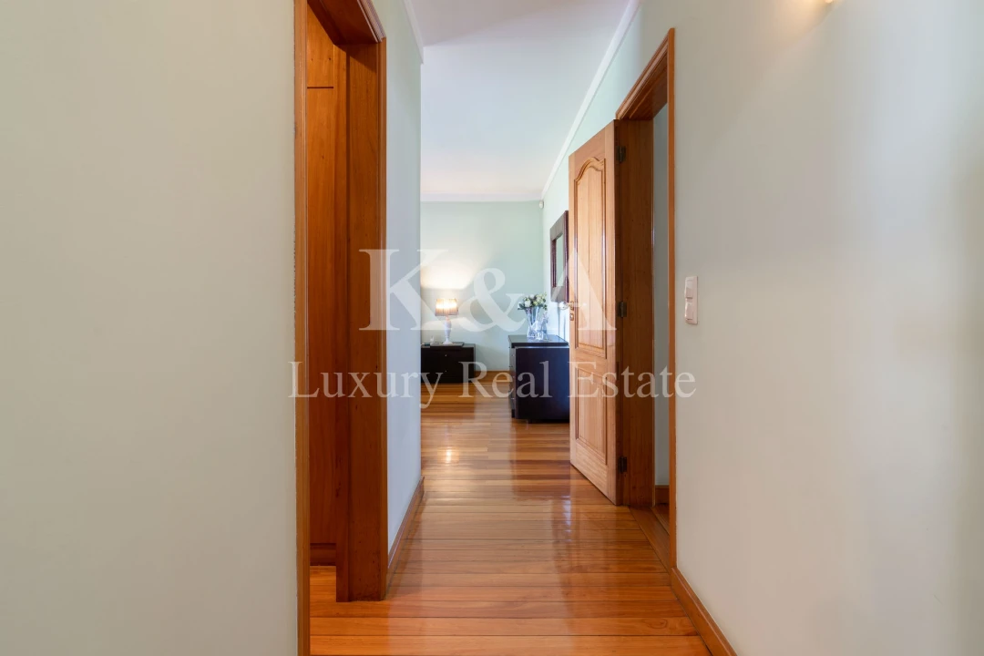 Moradia T5 para Venda em Ramalde Foto 4