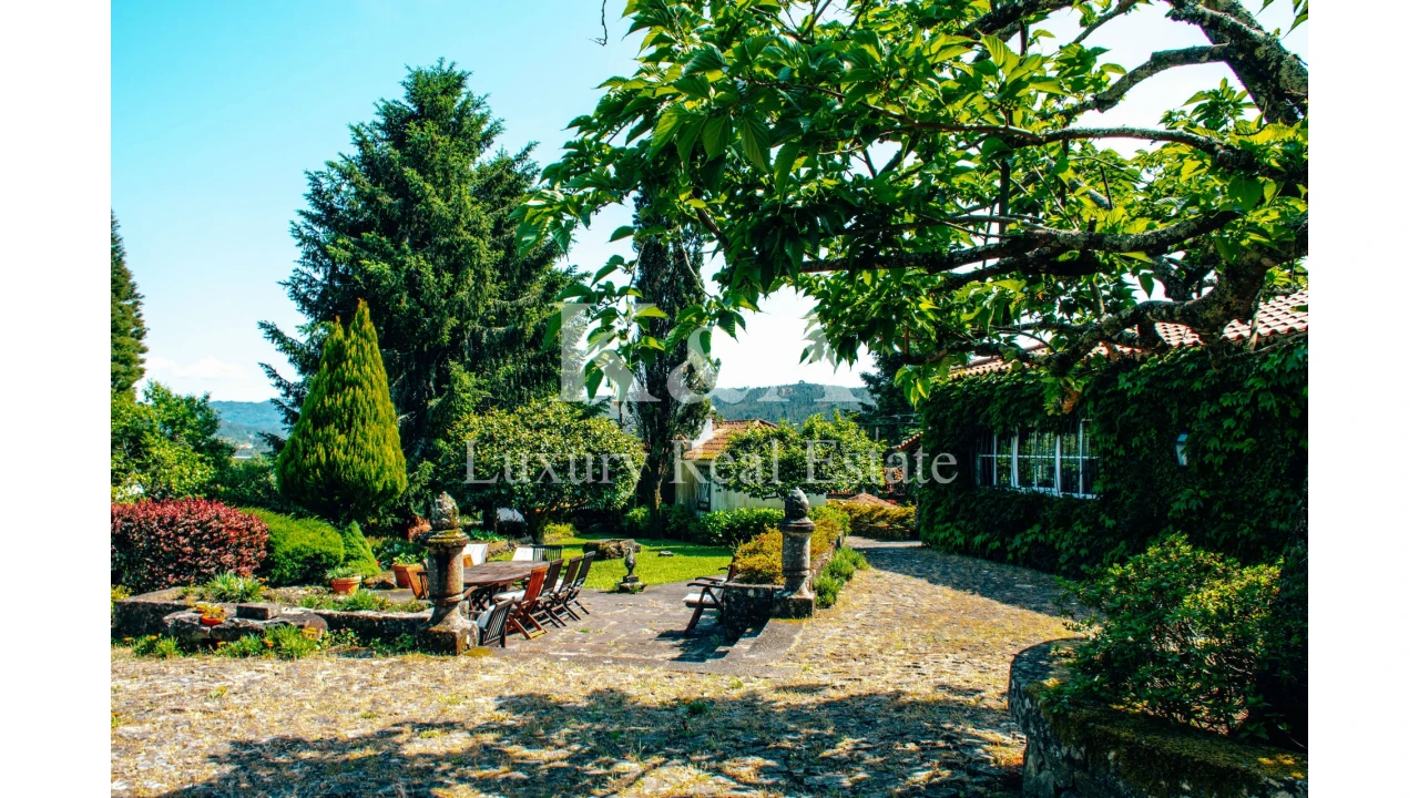 Quinta T6 para Venda em Mentrestido Foto 12