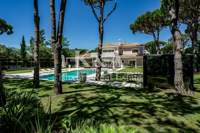 Moradia T7 para Venda em Almancil Foto 4