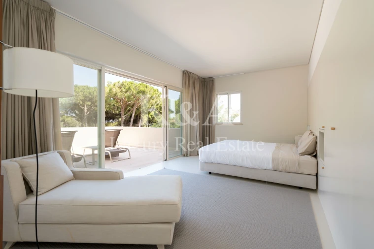 Moradia T7 para Venda em Almancil Foto 11