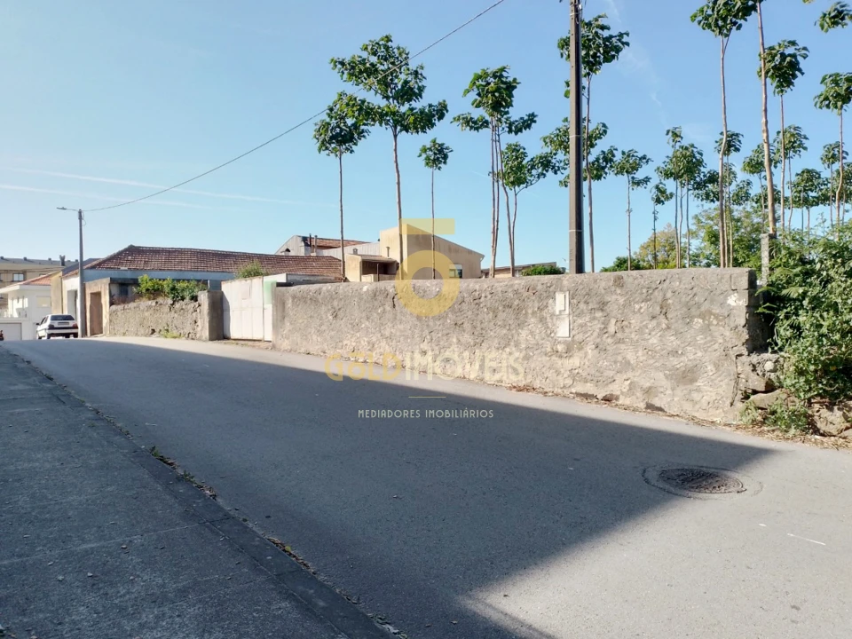 Terreno para Venda em Argoncilhe Foto 3