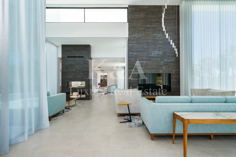 Moradia T7 para Venda em Almancil Foto 7