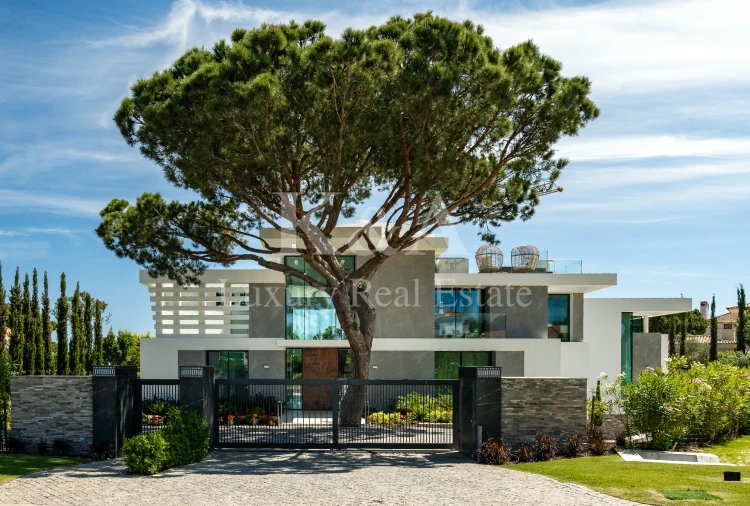 Moradia T7 para Venda em Almancil Foto 5