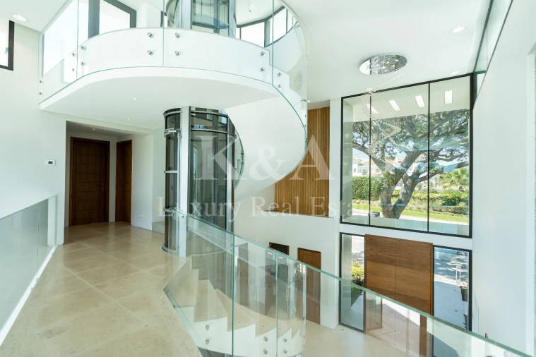 Moradia T7 para Venda em Almancil Foto 8