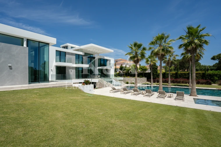 Moradia T7 para Venda em Almancil Foto 3