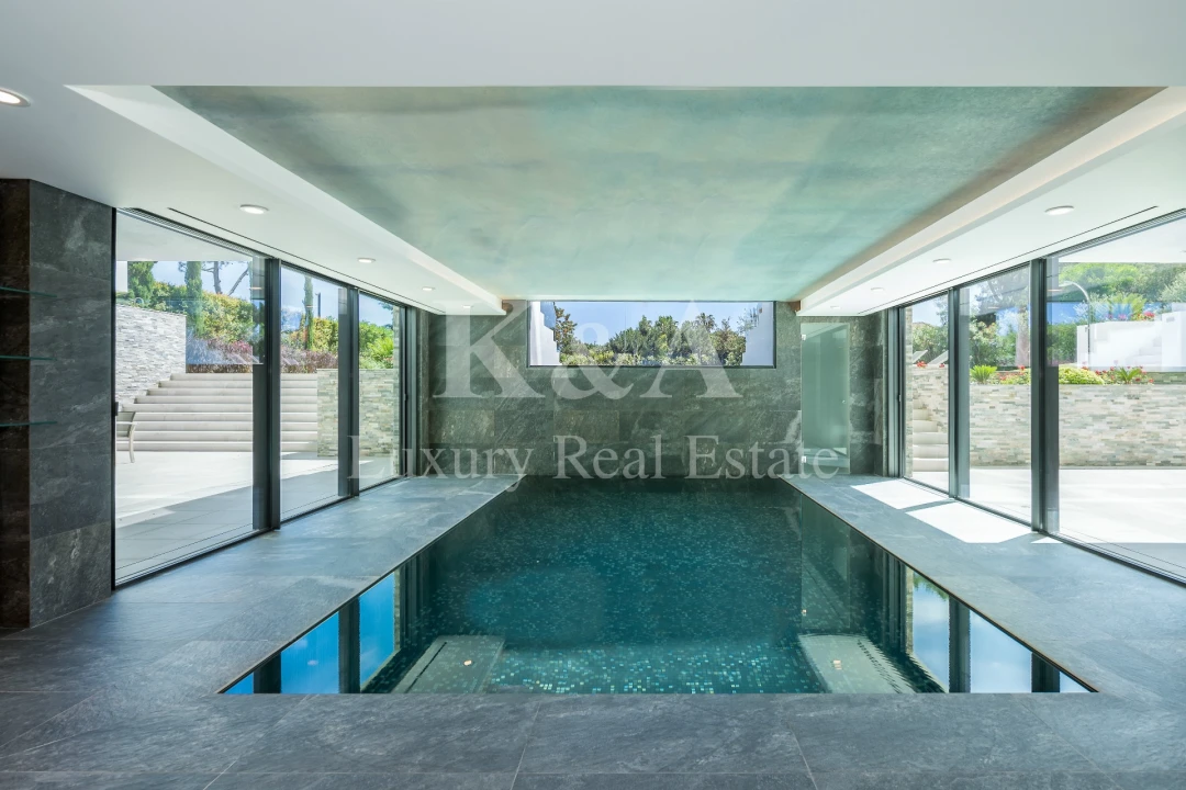 Moradia T7 para Venda em Almancil Foto 15