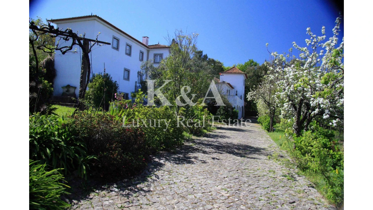 Quinta T5 para Venda em Galegos Foto 2