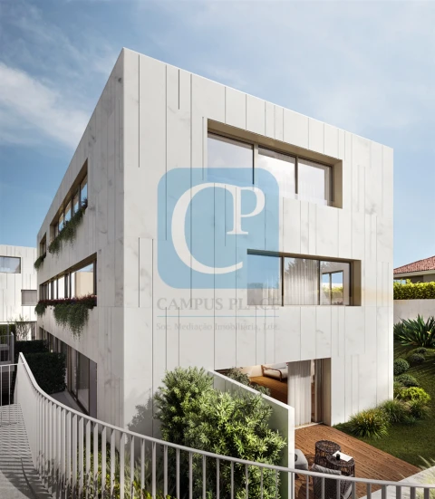 Moradia T4 para Venda em Aldoar, Foz do Douro e Nevogilde