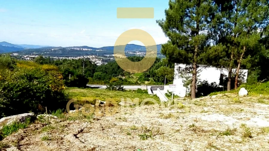 Terreno para Venda em Vila Caiz