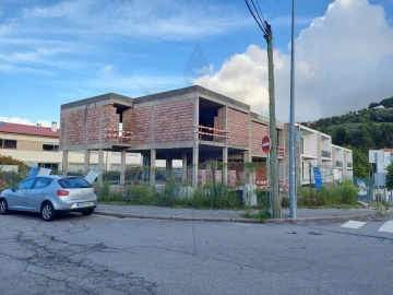 Moradia T3 para Venda em Nogueiró e Tenões