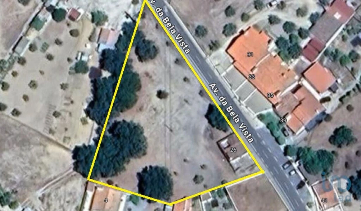 Moradia T2 para Venda em Urra Foto 2