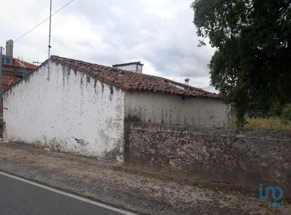 Moradia T2 para Venda em Urra Foto 12