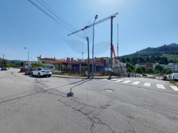 Moradia T3 para Venda em Nogueiró e Tenões