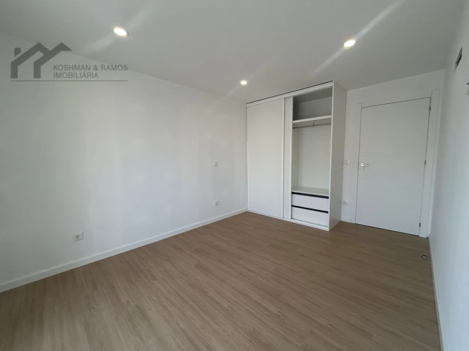 Moradia T3 para Venda em Ribamar Foto 23