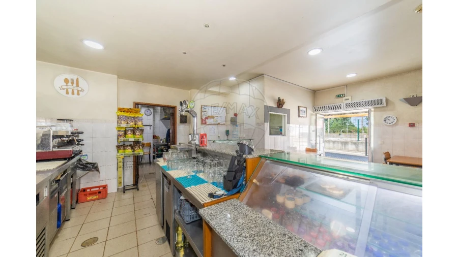 Armazém para Venda em Granja do Ulmeiro Foto 6