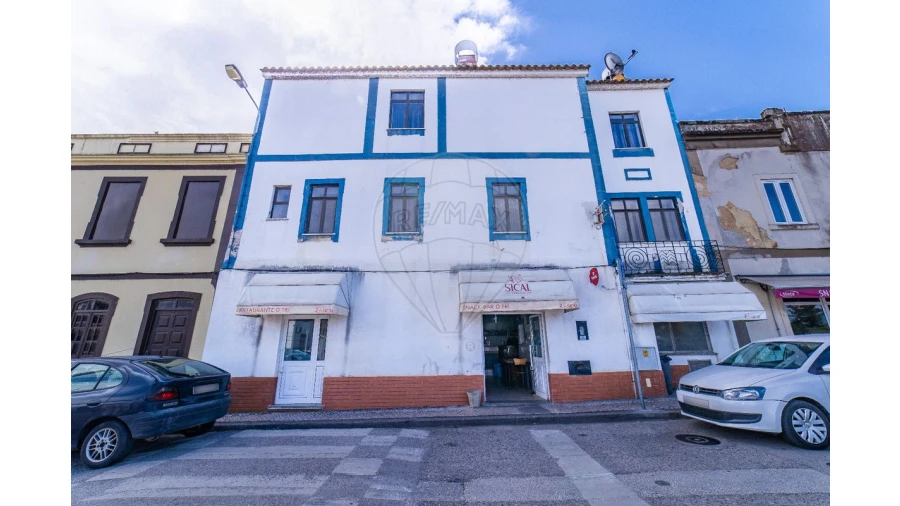 Armazém para Venda em Granja do Ulmeiro Foto 1