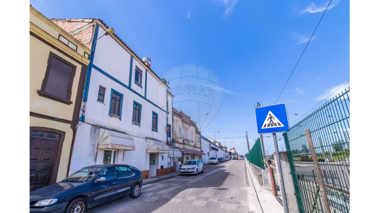 Armazém para Venda em Granja do Ulmeiro Foto 29