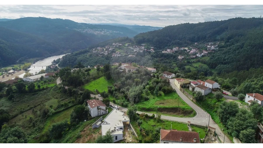 Terreno para Venda em Torres do Mondego Foto 29