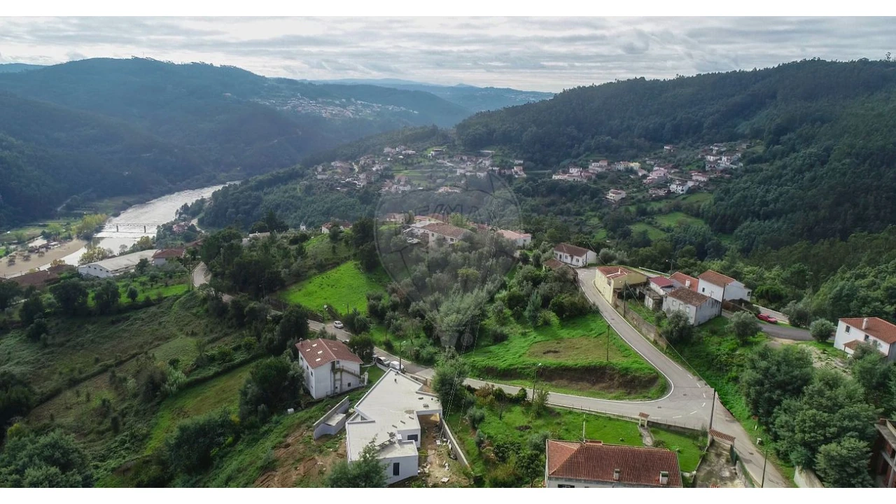 Terreno para Venda em Torres do Mondego Foto 29