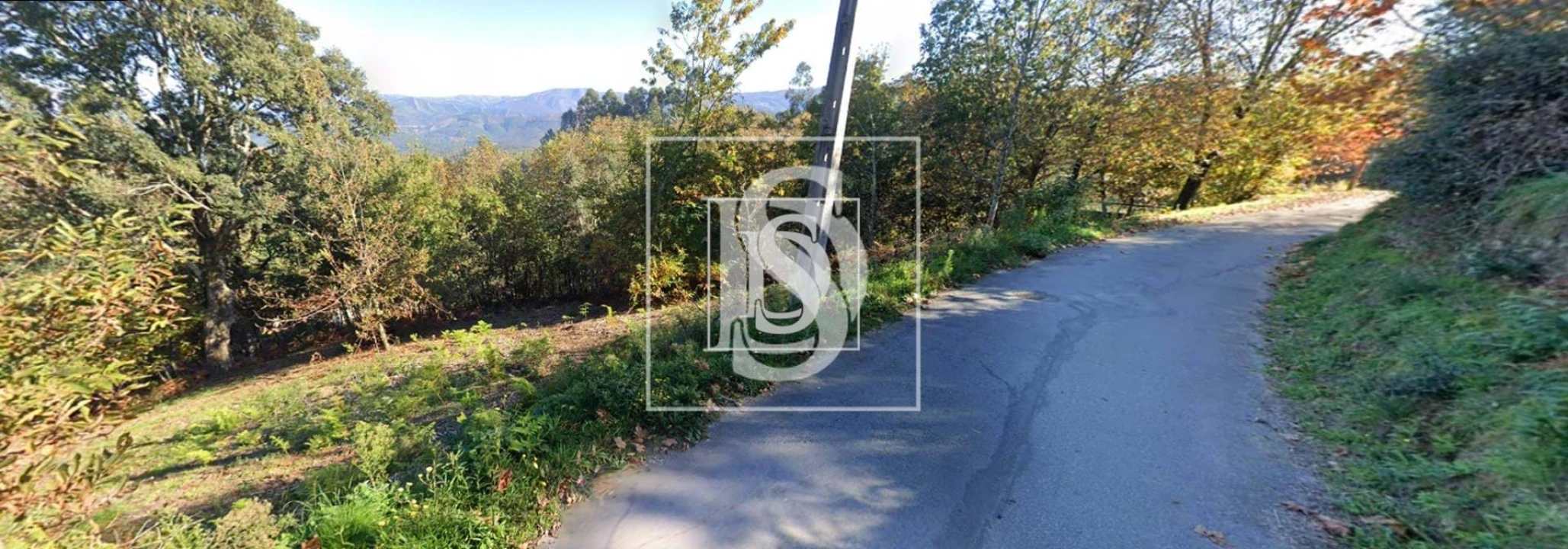 Terreno para Venda em Arnoia Foto 2