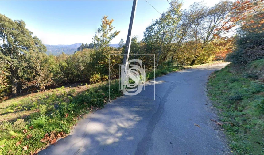 Terreno para Venda em Arnoia Foto 3