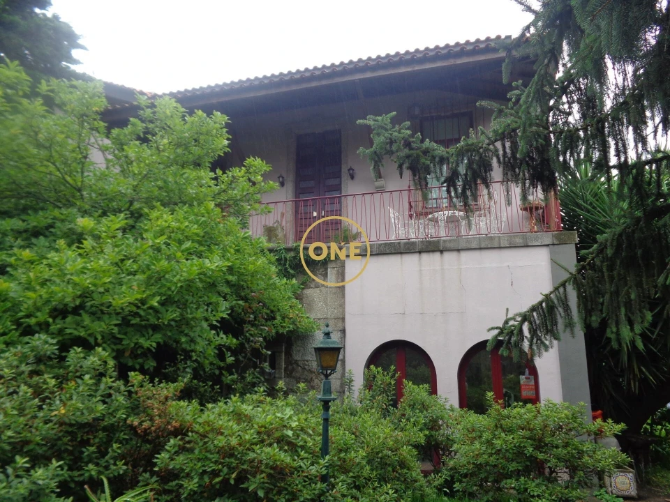 Moradia T5 para Venda em Bairro Foto 36