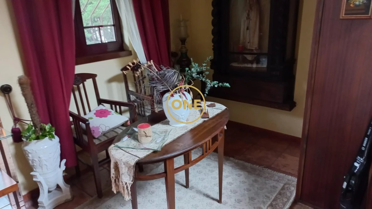 Moradia T5 para Venda em Bairro Foto 7