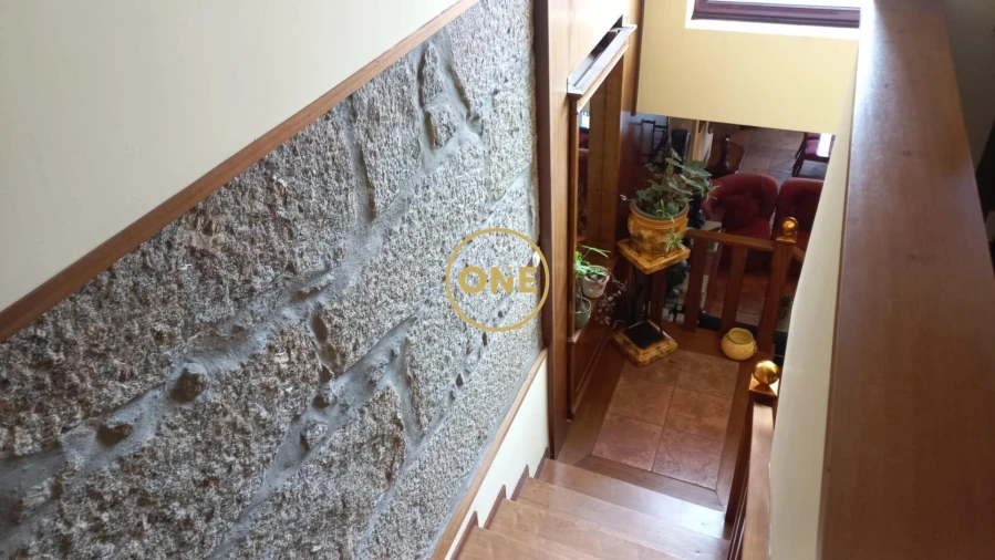 Moradia T5 para Venda em Bairro Foto 15