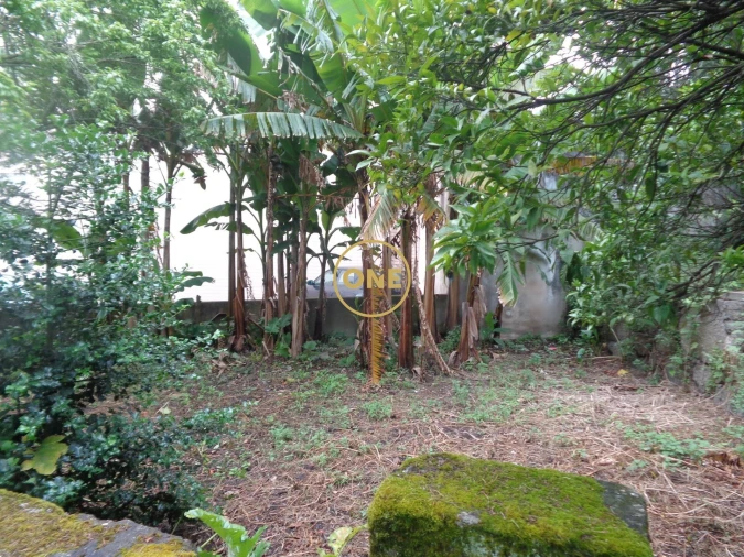 Moradia T5 para Venda em Bairro Foto 32