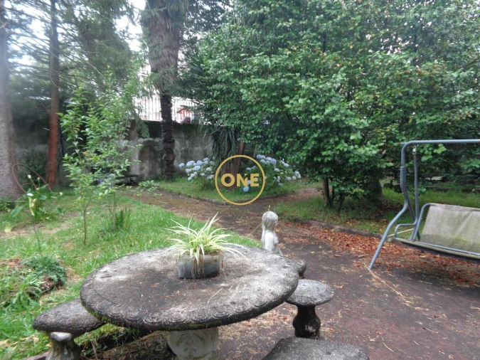 Moradia T5 para Venda em Bairro Foto 35