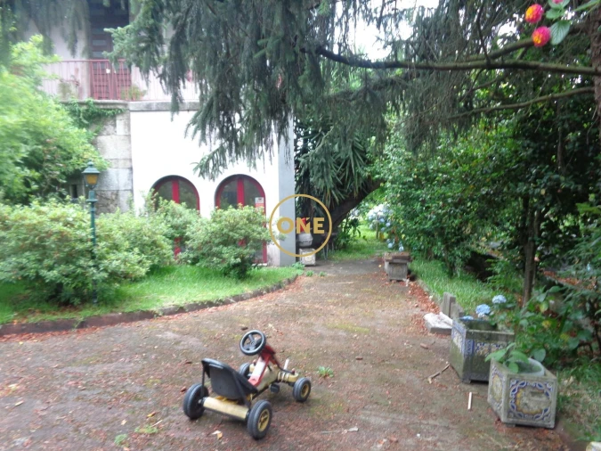 Moradia T5 para Venda em Bairro Foto 33